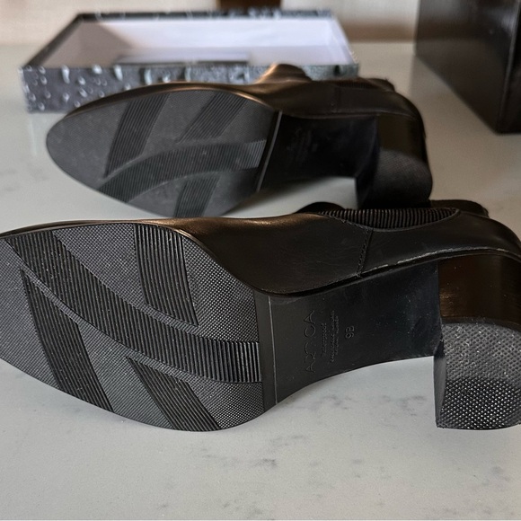 Artica black leather waterproof boots. - Picture 6 of 6